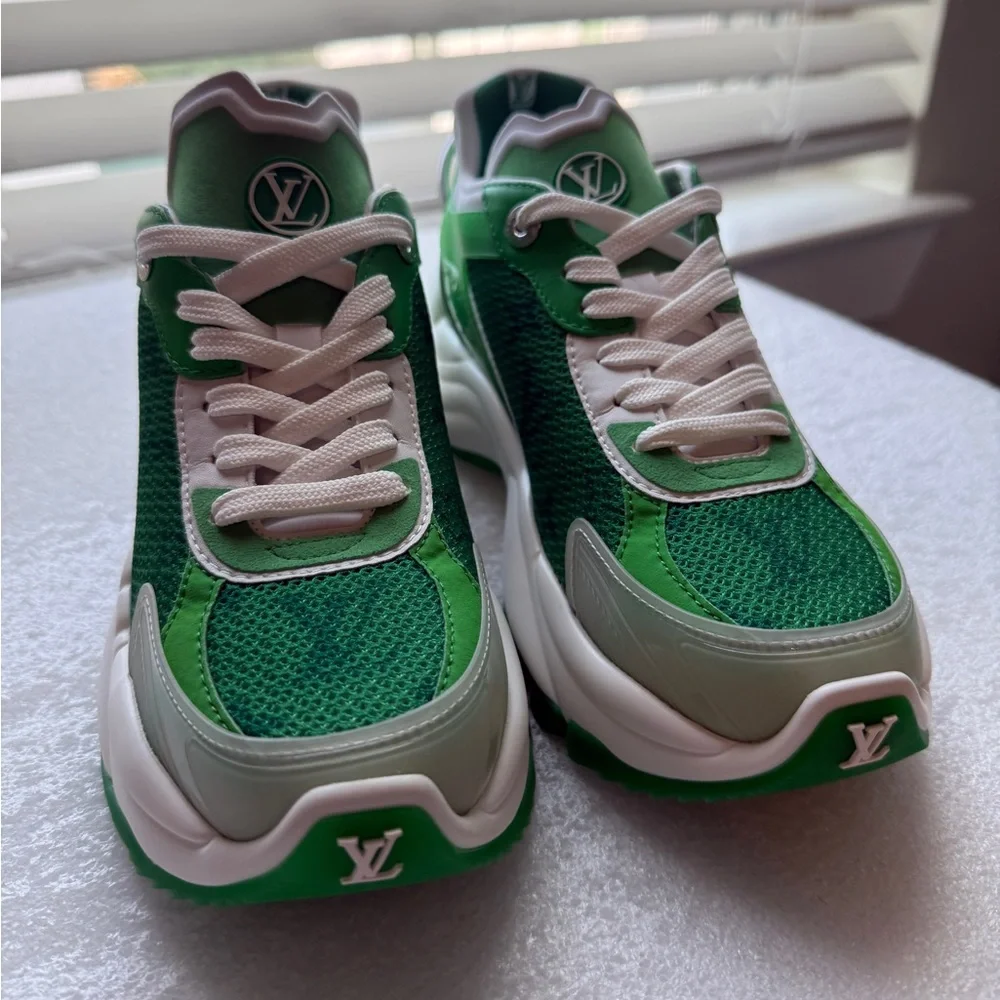 Louis Vuitton Authentic BNIB Run 55 Sneaker